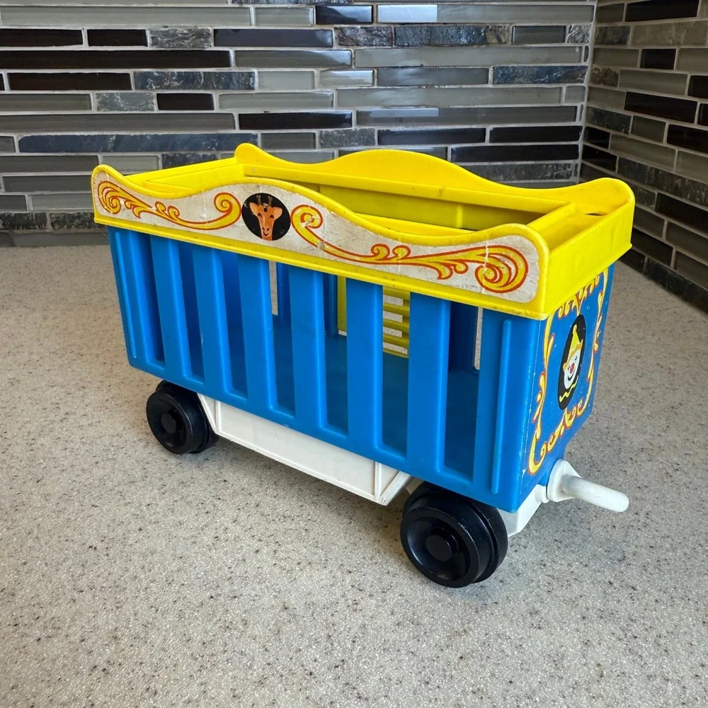 Vintage Fisher Price Circus Train 991 Engine Cage Car Caboose‎ 3 Piece Set